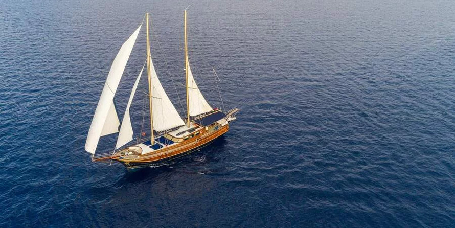 Motor sailor mauritius 43