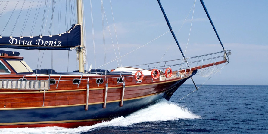 Motor sailor mauritius 43