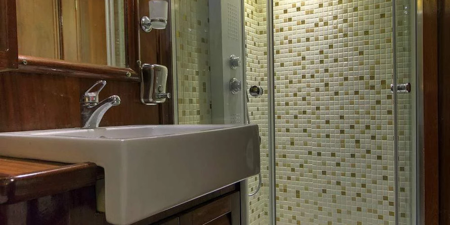 Motor sailor mauritius 43