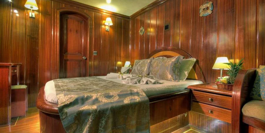 Motor sailor mauritius 43