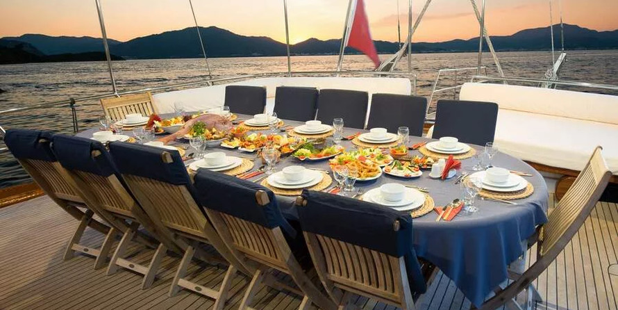 Motor sailor mauritius 43