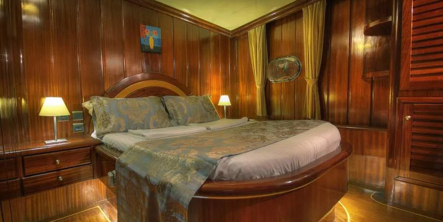 Motor sailor mauritius 43