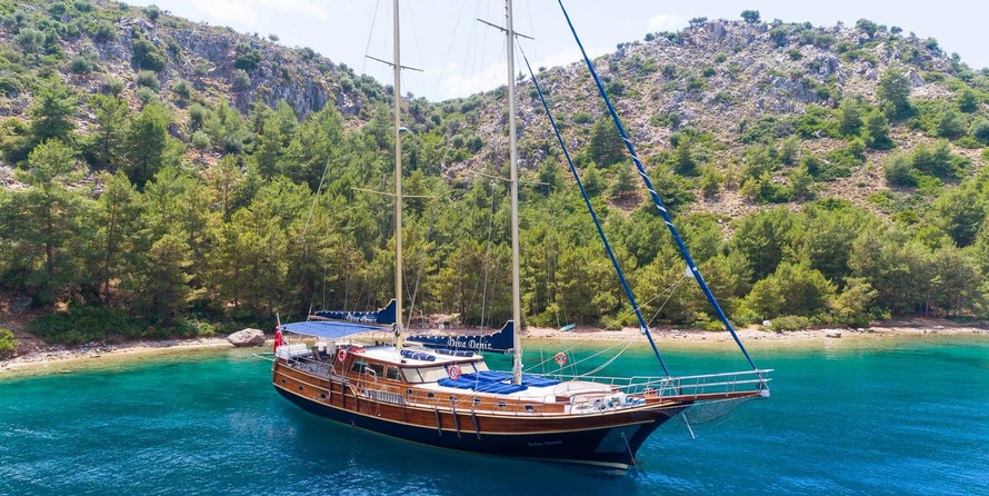 Motor sailor mauritius 43