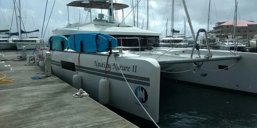 Lagoon 52