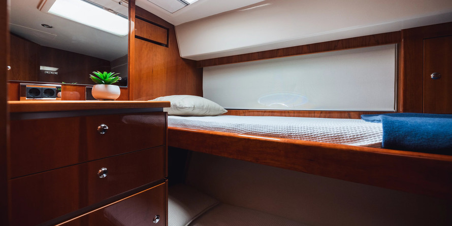 Riviera 5000 Sport Yacht