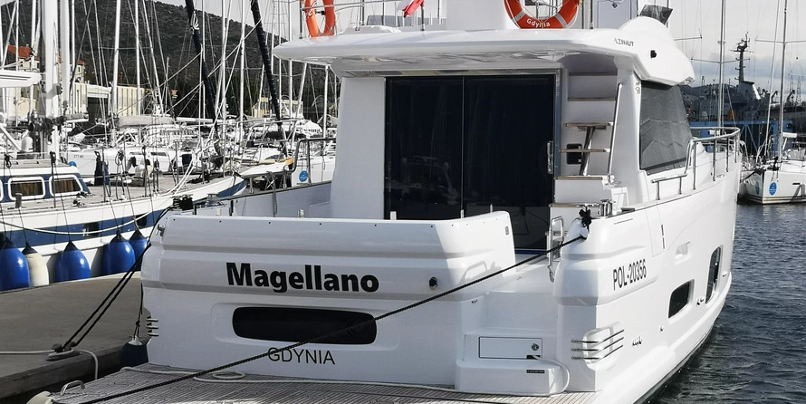 Azimut Magellano 53