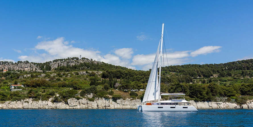 Lagoon 620