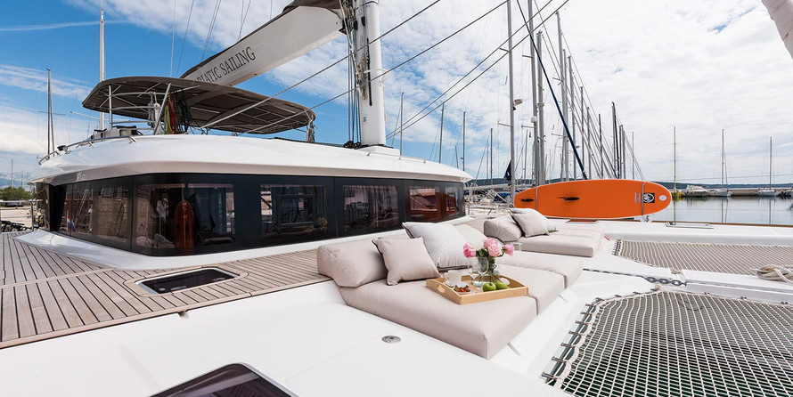 Lagoon 620