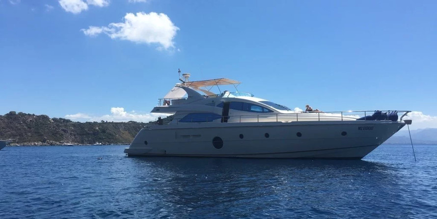 Aicon 64 - 4 + 1 cab.