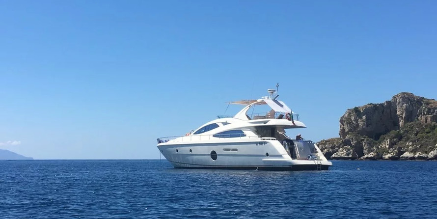 Aicon 64 - 4 + 1 cab.