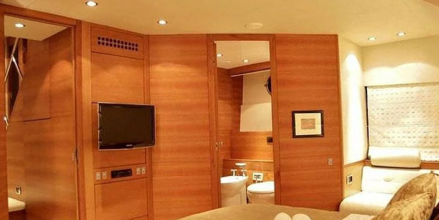 Aicon 64 - 4 + 1 cab.