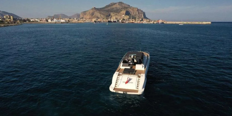 Leopard 23 - 3 + 1 cab.