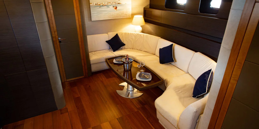 Leopard 23 - 3 + 1 cab.