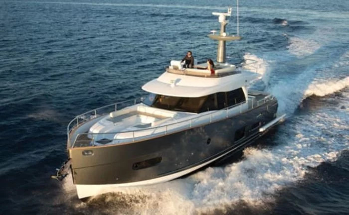 Azimut Magellano 53