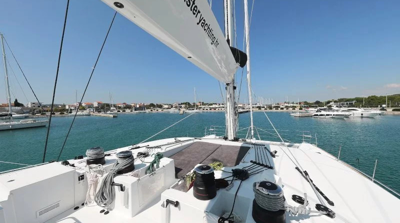 Lagoon 620
