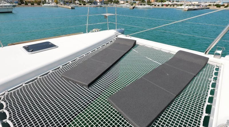 Lagoon 620