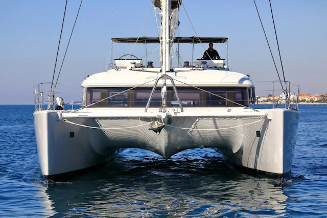 Lagoon 620