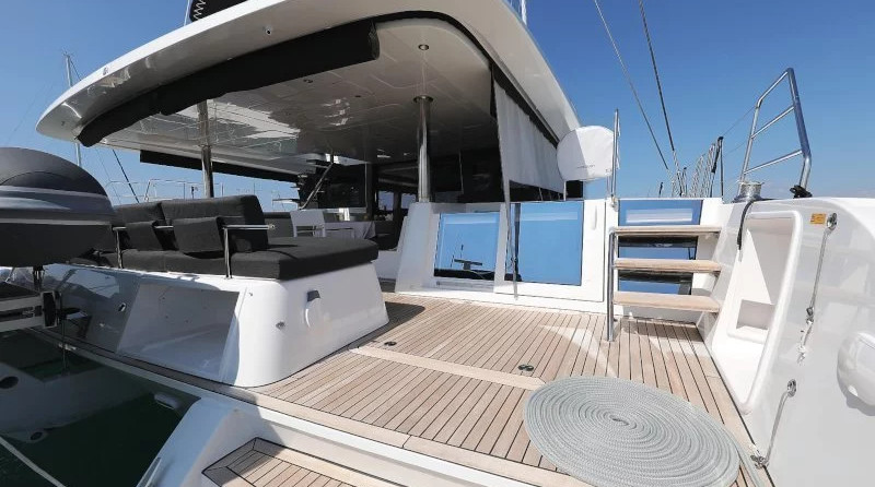 Lagoon 620