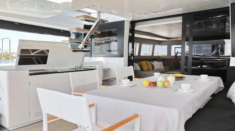 Lagoon 620