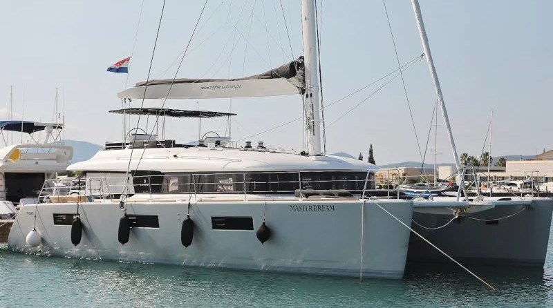 Lagoon 620