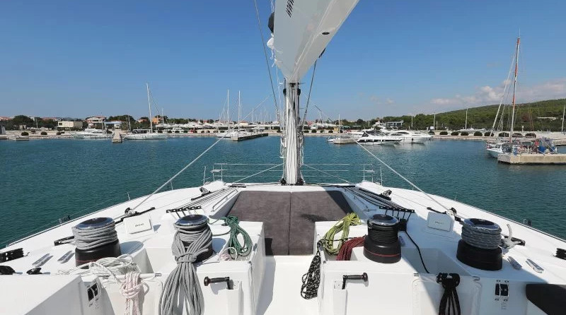 Lagoon 620