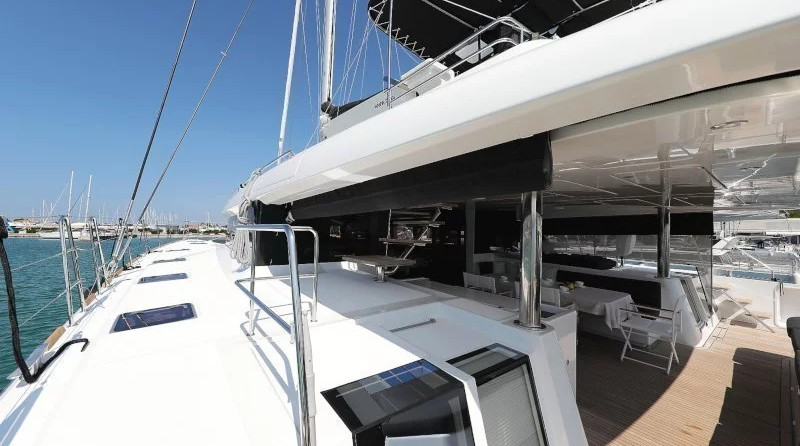 Lagoon 620