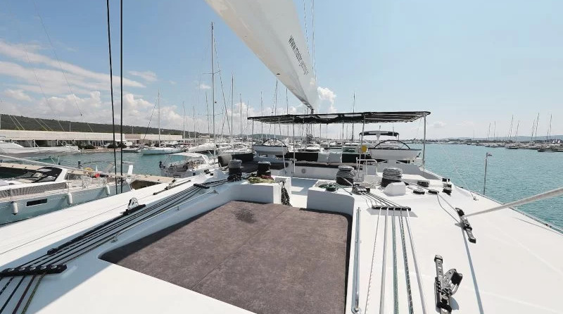 Lagoon 620