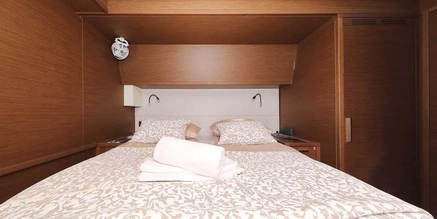 Lagoon 620 - 5 + 2 cab.