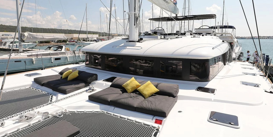 Lagoon 620 - 5 + 2 cab.