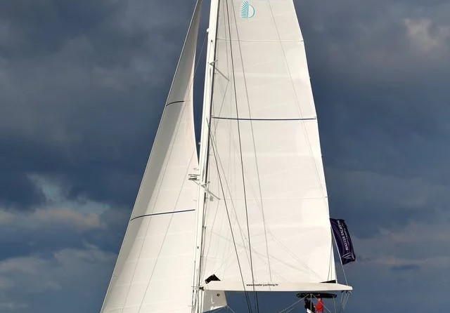 Lagoon 620 - 5 + 2 cab.