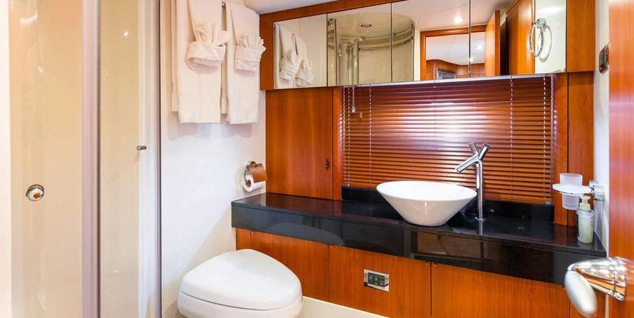 Sunseeker Predator 72