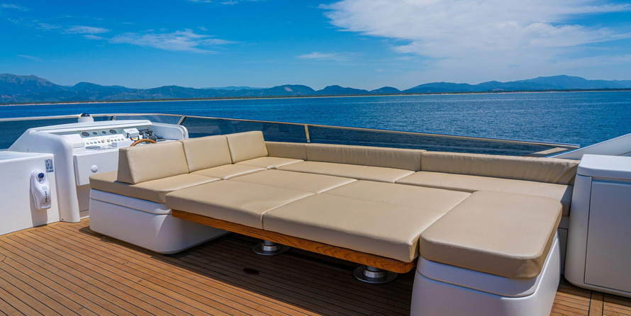 Cantieri di Pisa Akhir 85