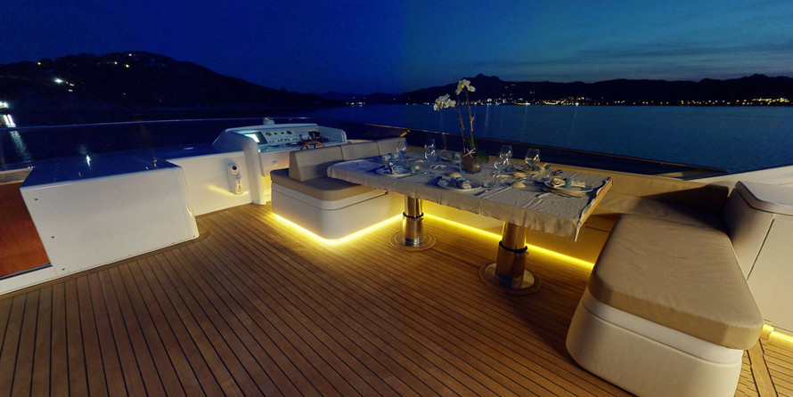 Cantieri di Pisa Akhir 85