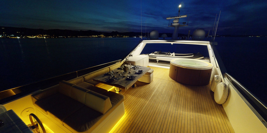 Cantieri di Pisa Akhir 85