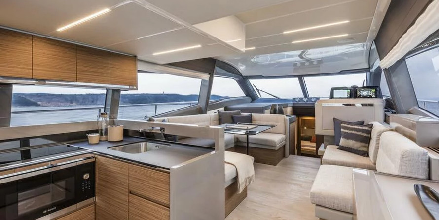 Ferretti 450