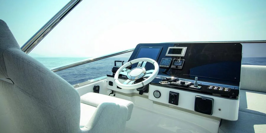 Azimut 55