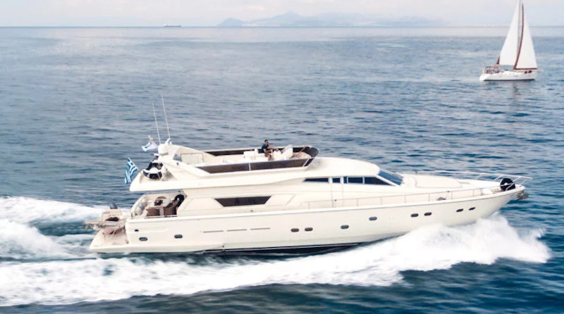 Ferretti 225