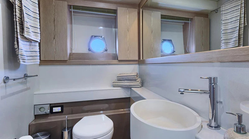 Ferretti 620