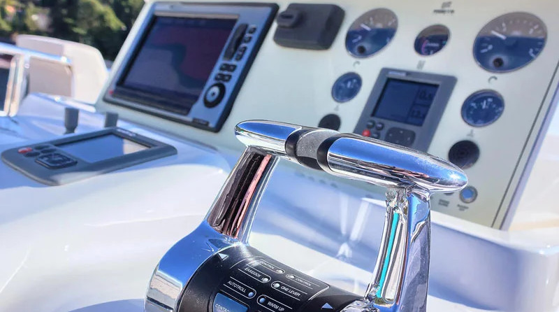 Ferretti 620