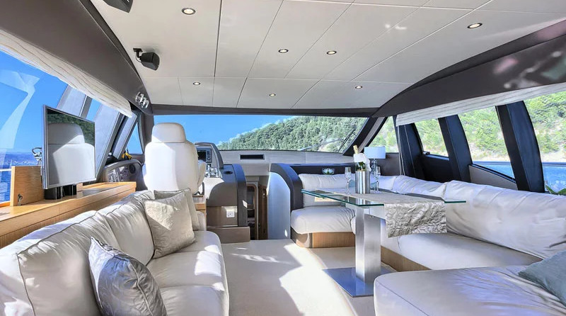 Ferretti 620