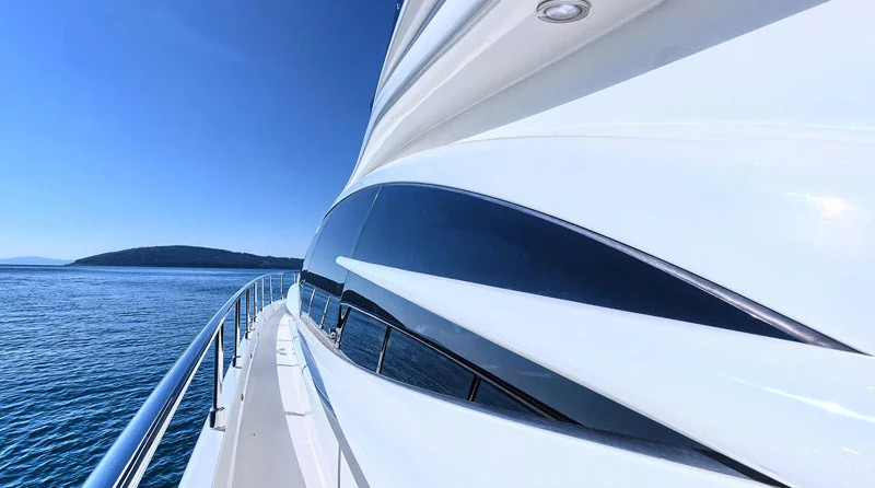 Ferretti 620