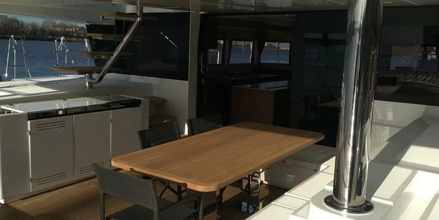 Lagoon 620