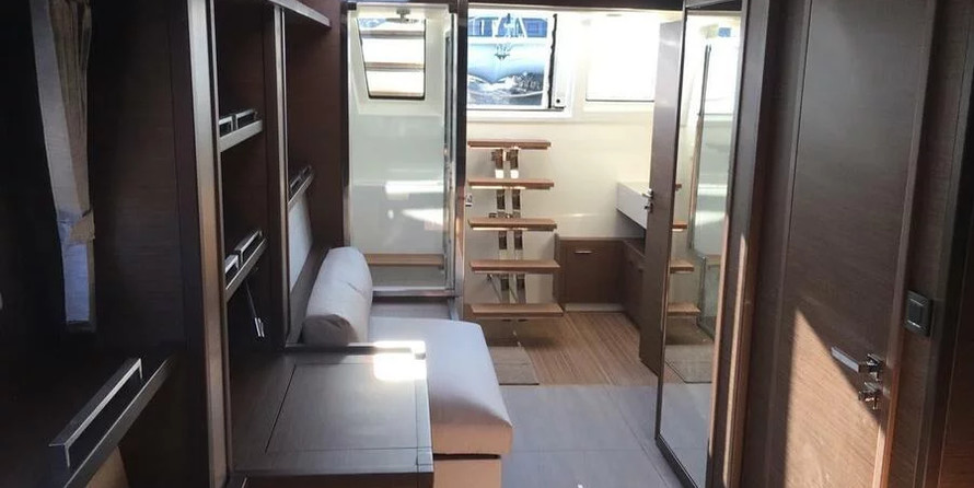 Lagoon 620
