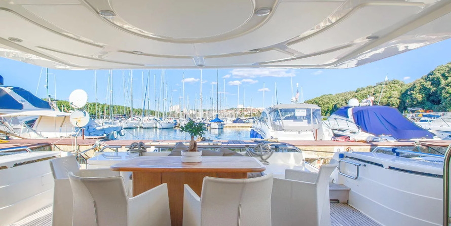 Ferretti 551 Yachts