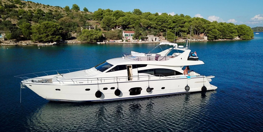 Ferretti 551 Yachts