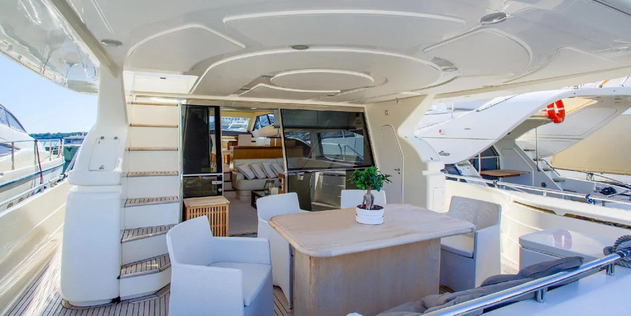 Ferretti 551 Yachts
