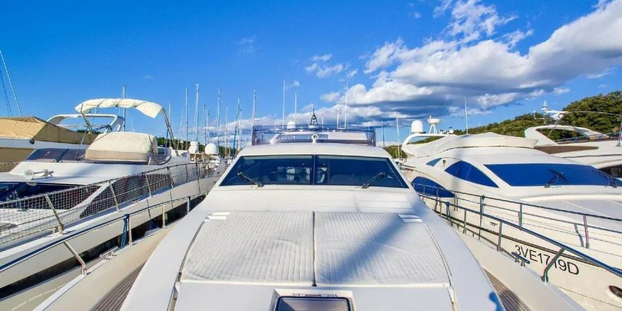 Ferretti 551 Yachts