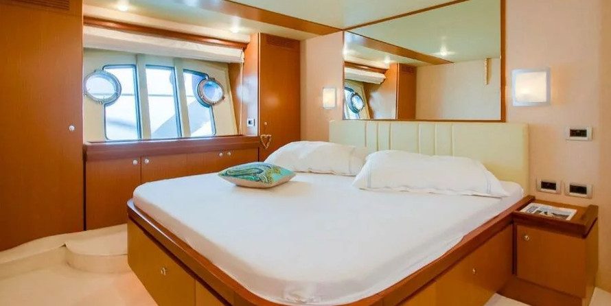 Ferretti 551 Yachts