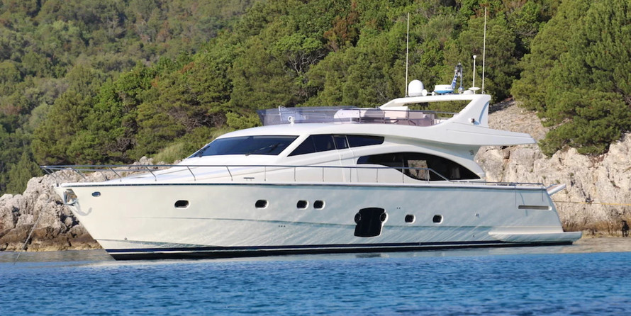 Ferretti 551 Yachts