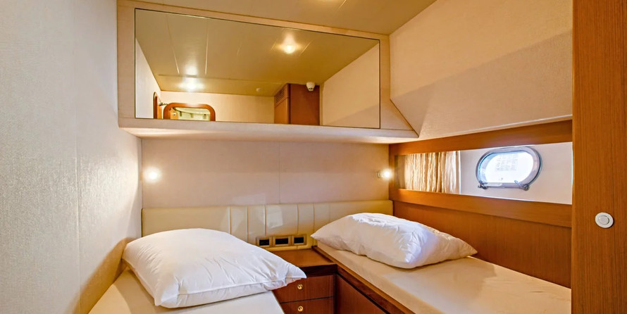 Ferretti 551 Yachts